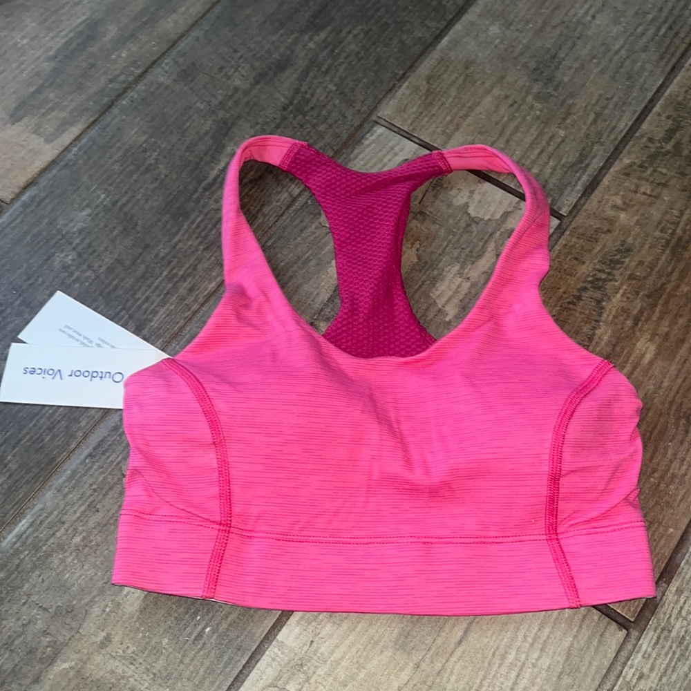 Outdoor Voices Doing Things Bra size xxs color raspberry/vivacious